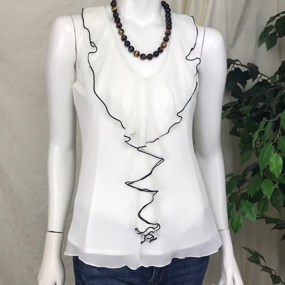 Ruffled White and Black Lace BCX Top - Picture 2 of 7